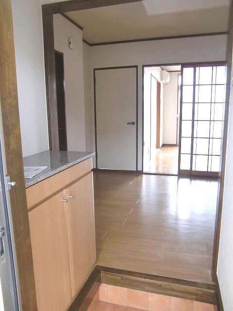 エルディム花水木東棟の物件内観写真