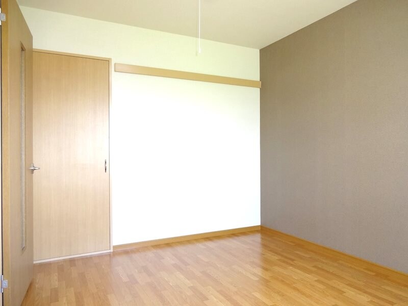 リンピアルネッサの物件内観写真