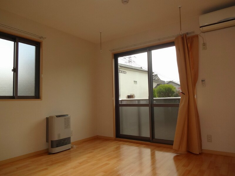 ヴィラ・エトワールBの物件内観写真