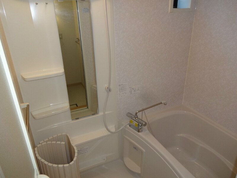 ヴィラ・エトワールBの物件内観写真