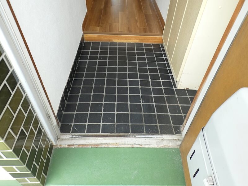 芳川コーポ南棟の物件内観写真