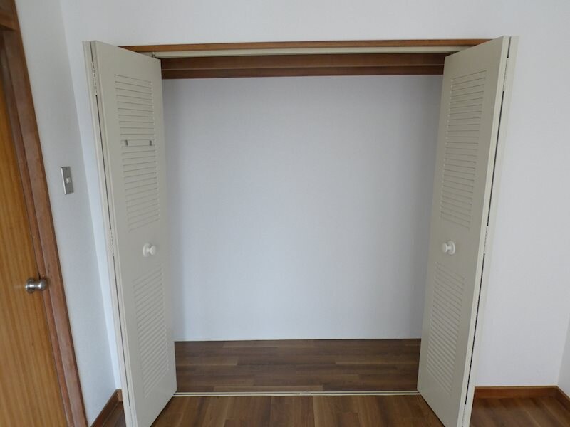 芳川コーポ南棟の物件内観写真