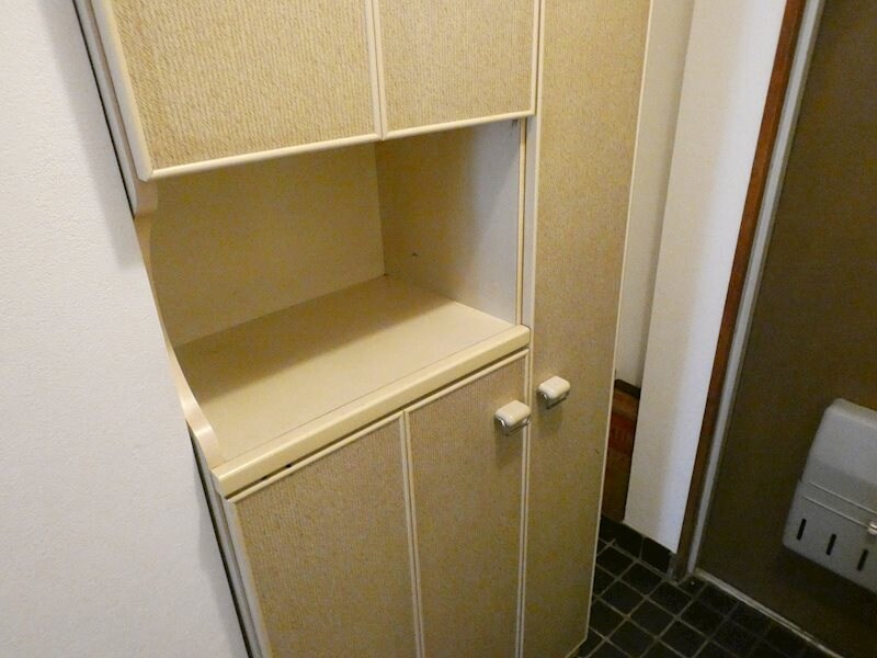 芳川コーポ南棟の物件内観写真