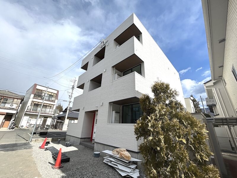 Jack　yokota IIIの物件外観写真