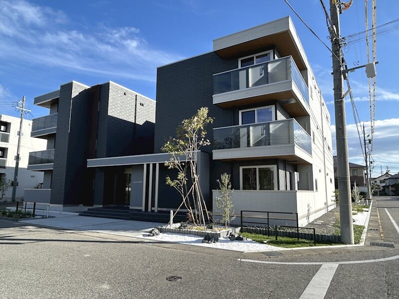 CouR18高宮Wの物件外観写真