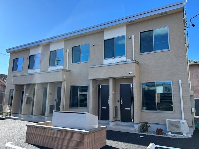 メゾン・杉山の物件外観写真