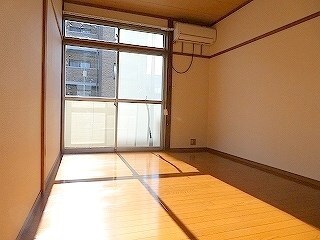 山岸アパートの物件内観写真