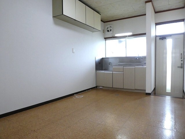 山岸アパートの物件内観写真