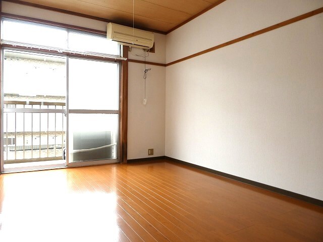 山岸アパートの物件内観写真