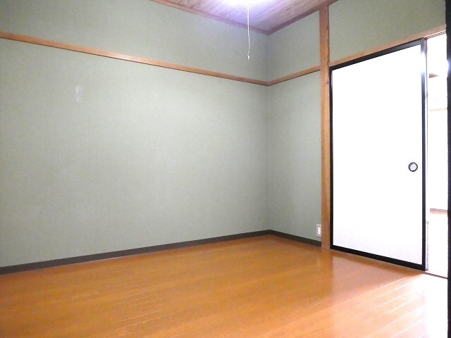 山岸アパートの物件内観写真