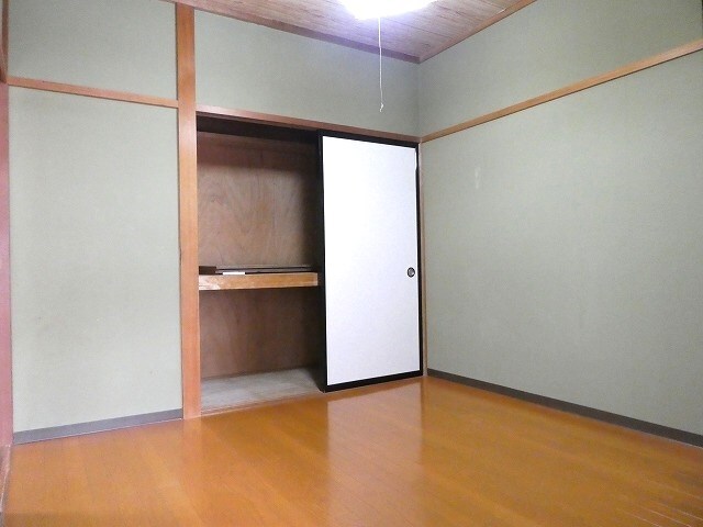 山岸アパートの物件内観写真