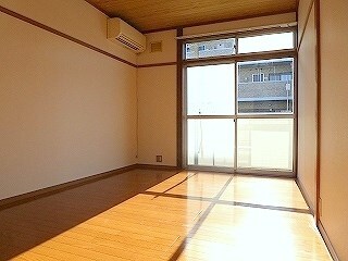 山岸アパートの物件内観写真