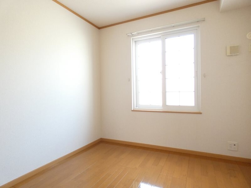 メゾンＦナイヤガラIIの物件内観写真