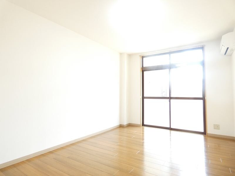 エアポートマンション千石Ａの物件内観写真