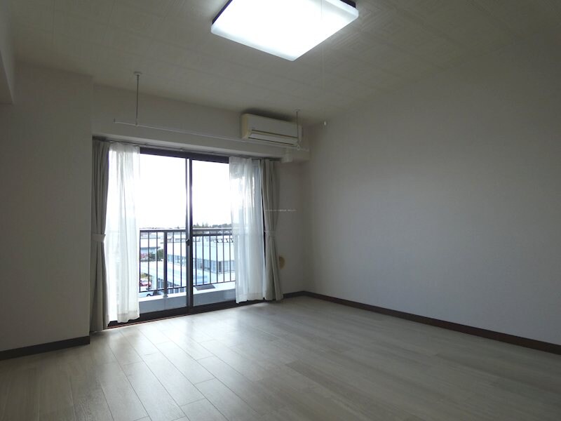 サン・ラザールの物件内観写真