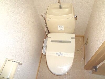 ファミーユ新村Aの物件内観写真