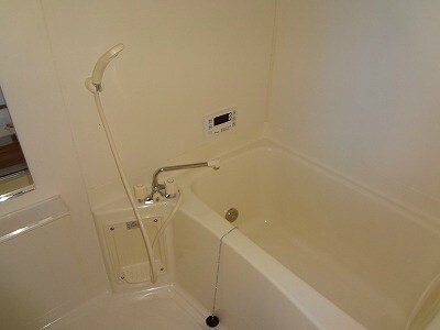 ファミーユ新村Aの物件内観写真