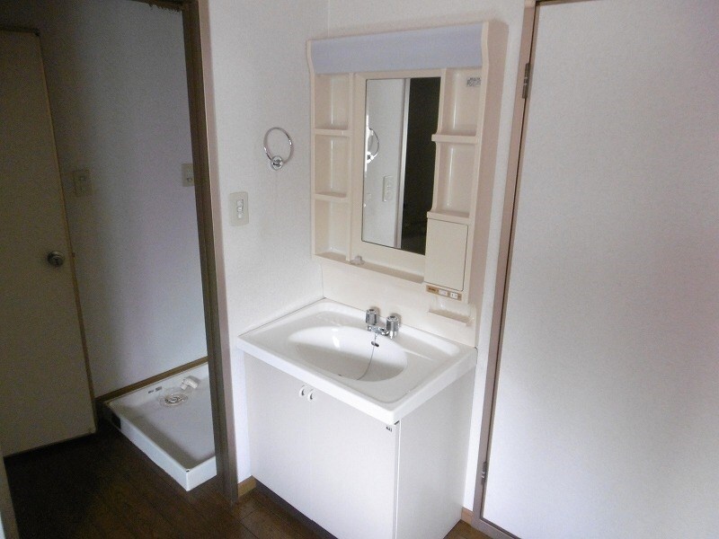 ファミーユ新村Aの物件内観写真