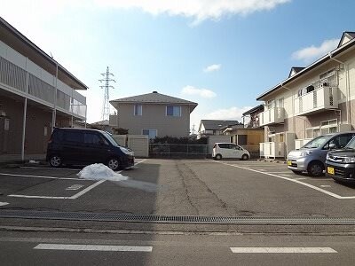 ファミーユ新村Aの物件内観写真