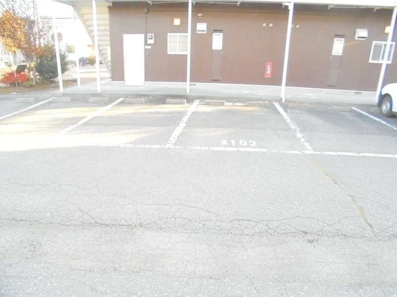 ファミーユ新村Aの物件内観写真