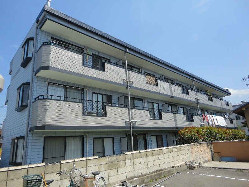 カーサフィオーレの物件外観写真