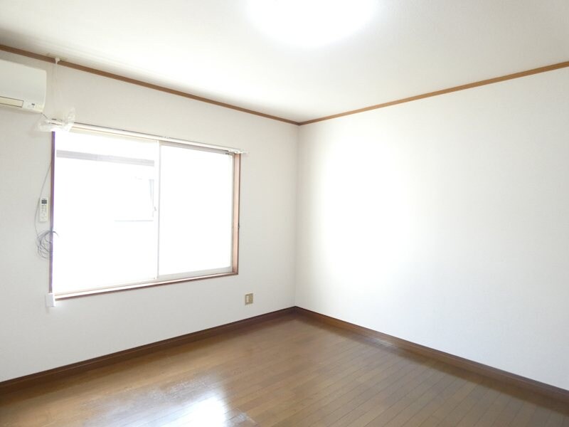 ハイツ佐紀の物件内観写真