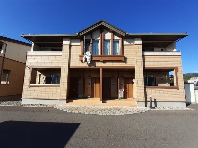 エスパニョールｄｏｓの物件外観写真