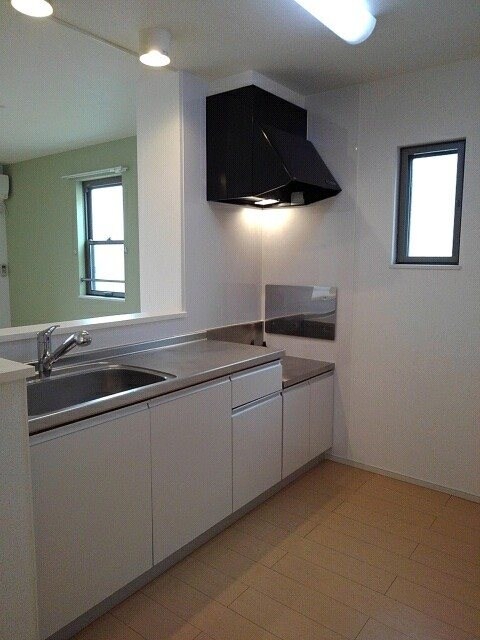 エスパニョールｄｏｓの物件内観写真