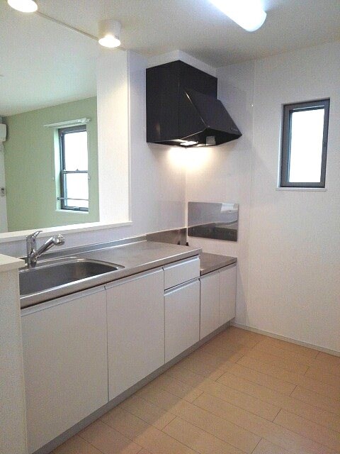 エスパニョールｄｏｓの物件内観写真