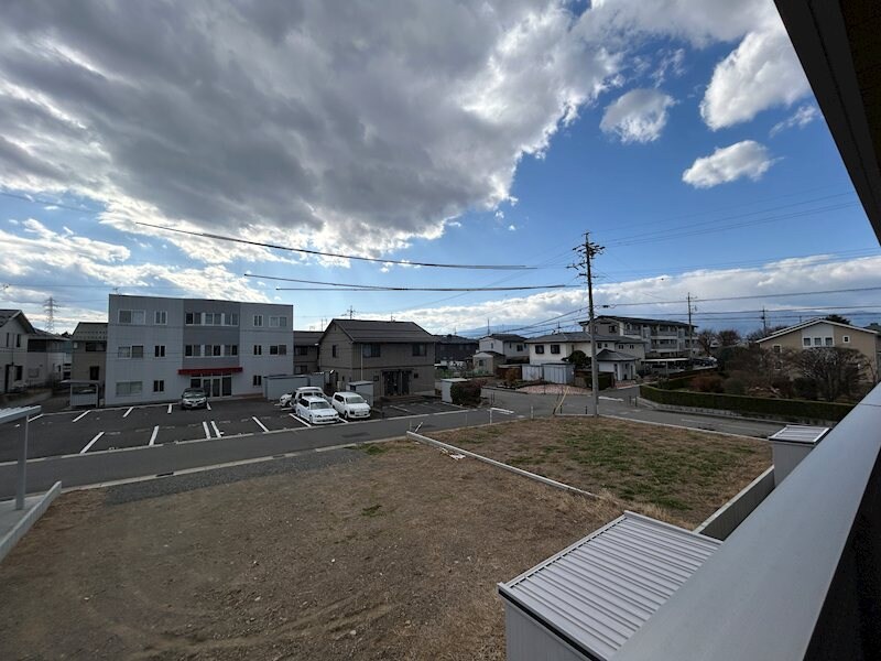 THREEの物件内観写真