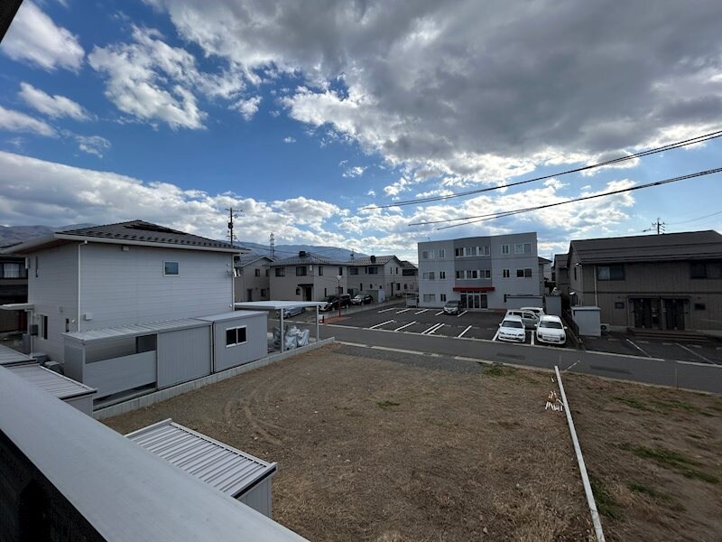 THREEの物件内観写真