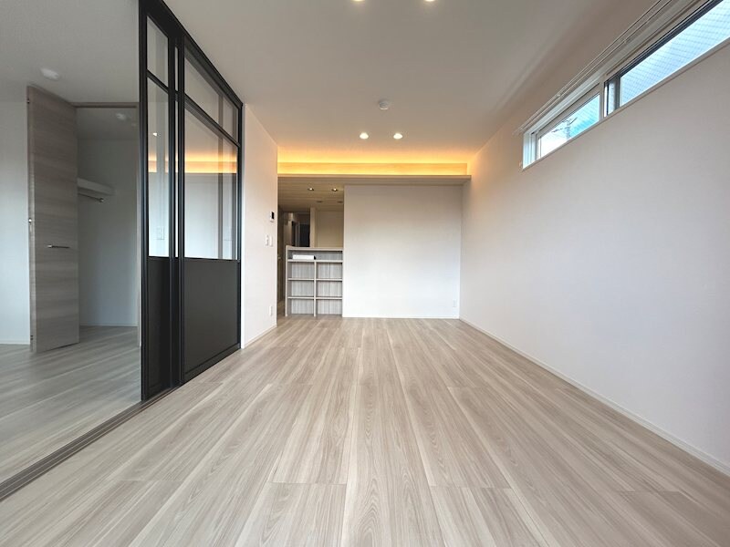 THREEの物件内観写真