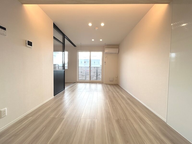 THREEの物件内観写真