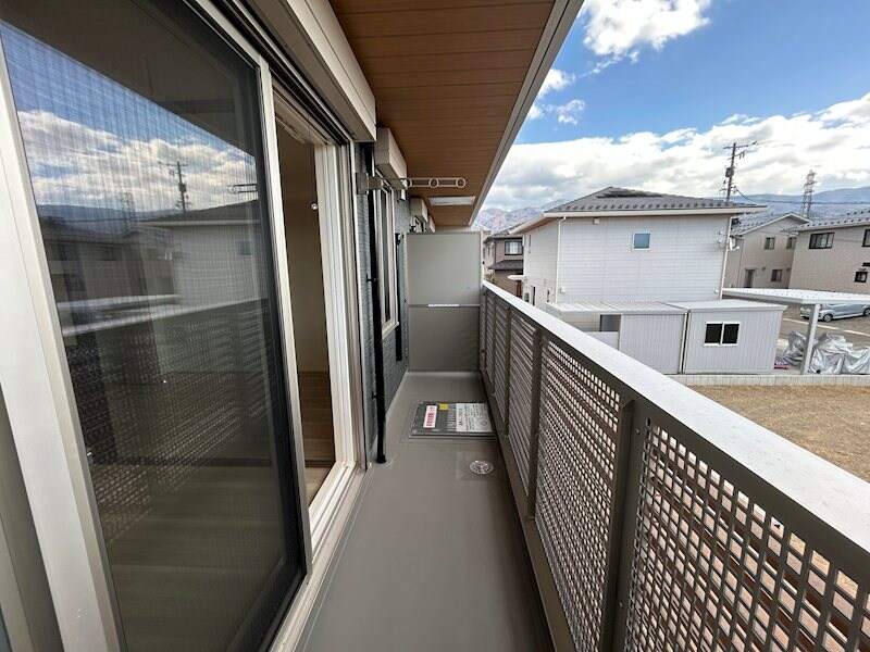 THREEの物件内観写真