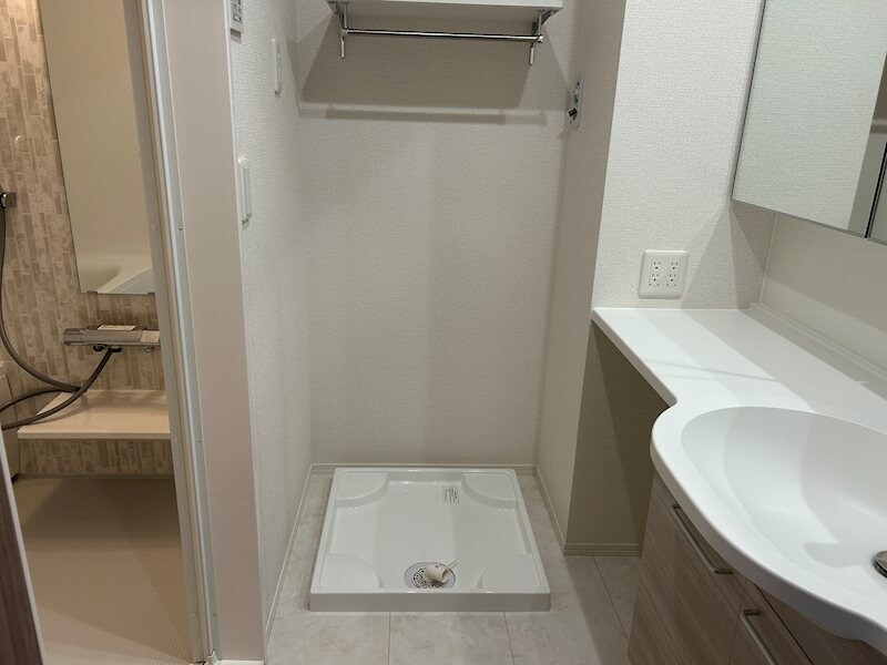 THREEの物件内観写真