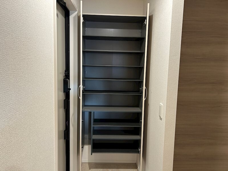 THREEの物件内観写真