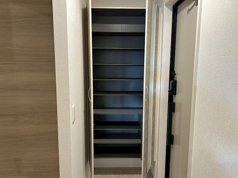 THREEの物件内観写真