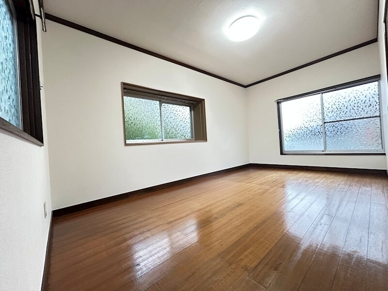 山口貸家の物件内観写真