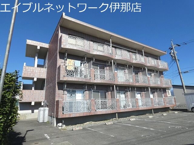 ロイヤルマンションの物件外観写真