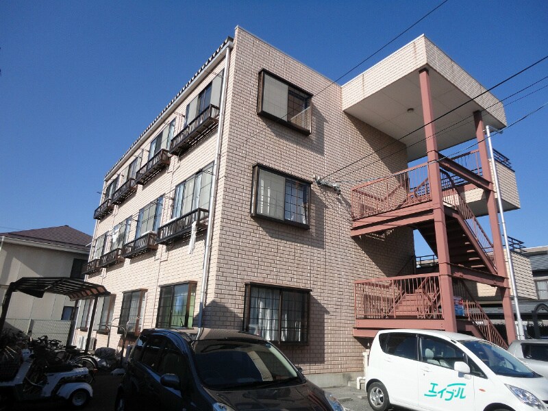 エステート北深志の物件外観写真