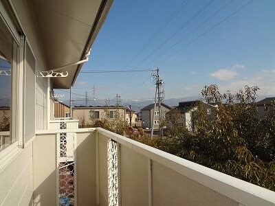 ファミーユ新村Aの物件内観写真