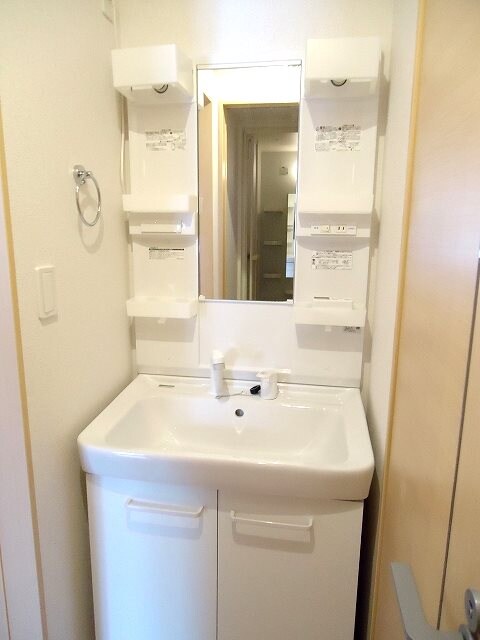 フレスクーラ蟻ヶ崎 IIの物件内観写真