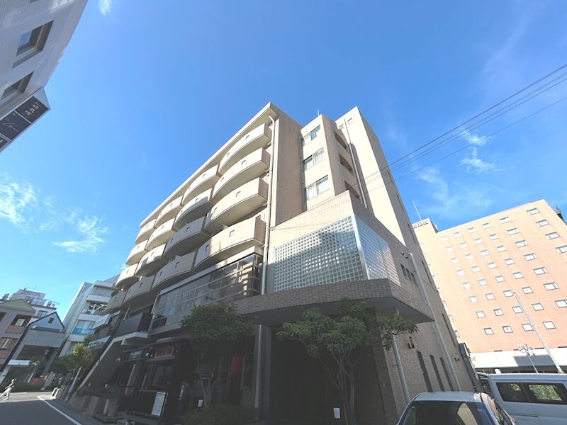 センターイン伊勢町ビルの物件外観写真