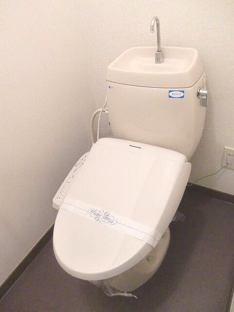 エルディム花水木東棟の物件内観写真