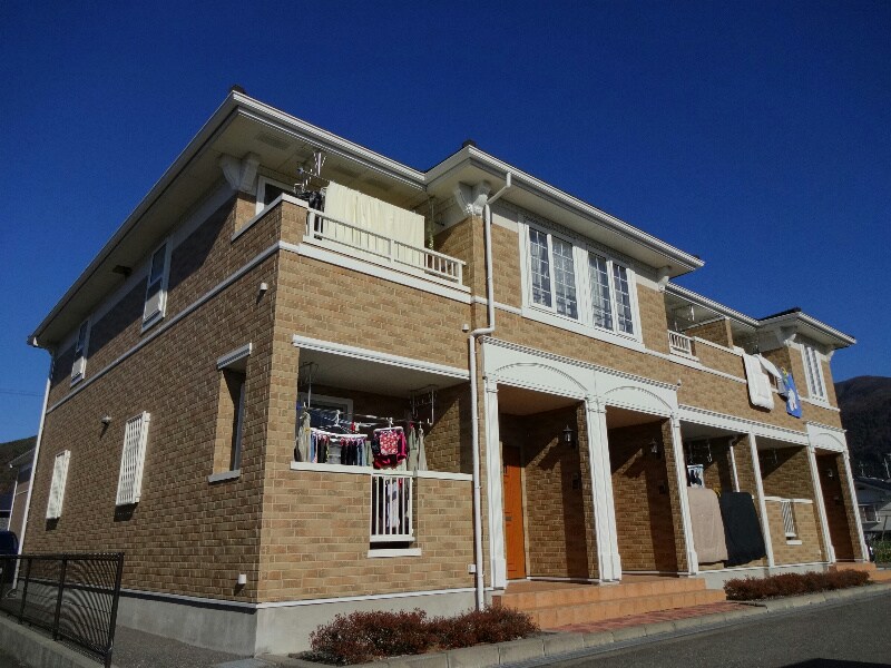 トゥー・ル・モンドＢの物件外観写真