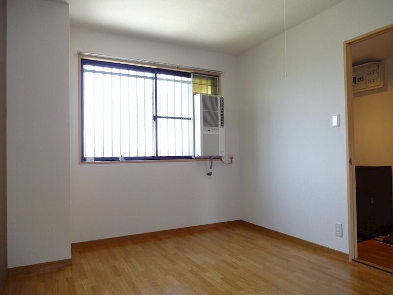 リンピアルネッサの物件内観写真