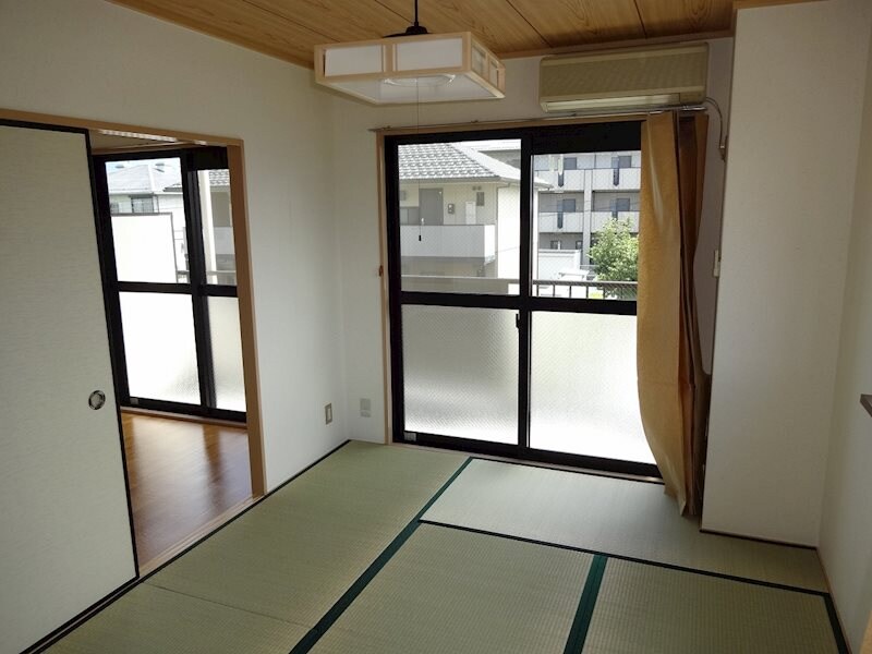 リンピアルネッサの物件内観写真