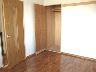 リンピアルネッサの物件内観写真