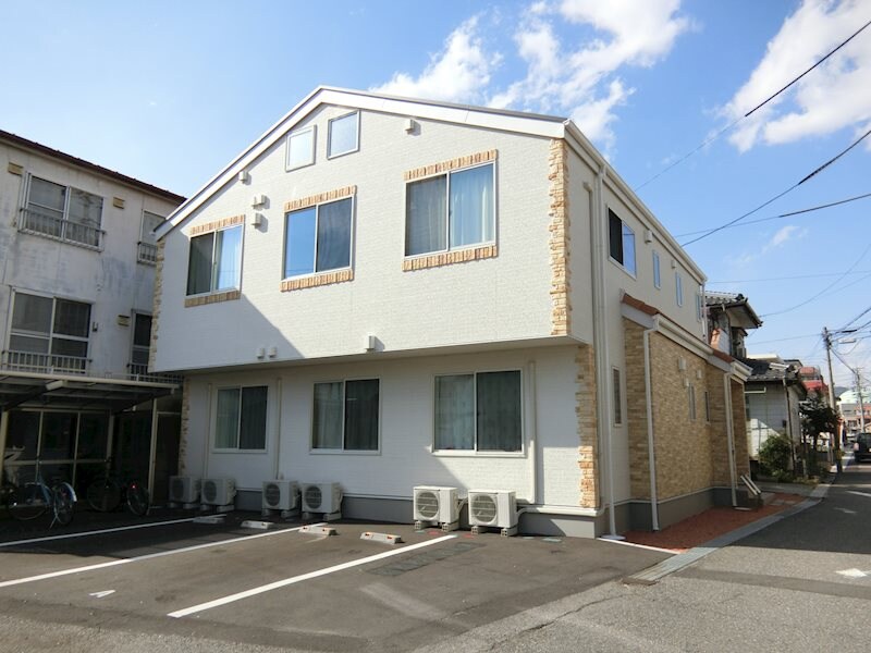 グランドソレイユ元町の物件外観写真