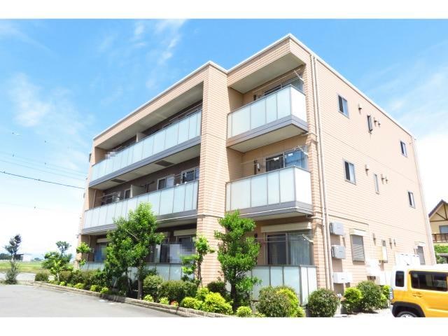 ルーシーエメラルド（安堀町）の物件外観写真